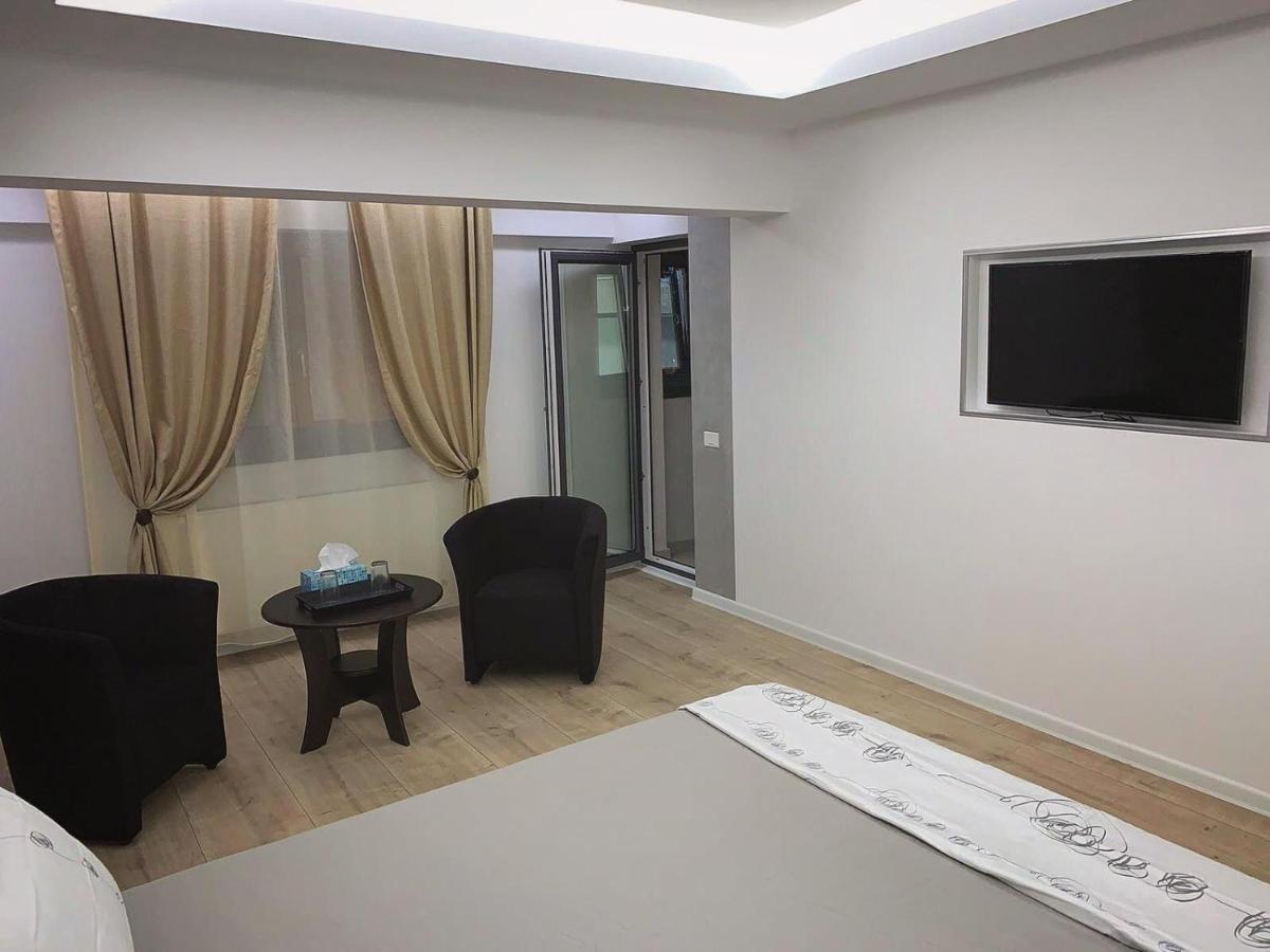בוקרשט Mega Residance Studios מראה חיצוני תמונה